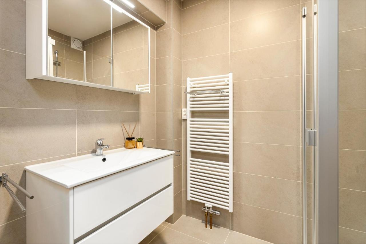Ruim Appartement Aan De Jachthaven ブランケンベルヘ エクステリア 写真